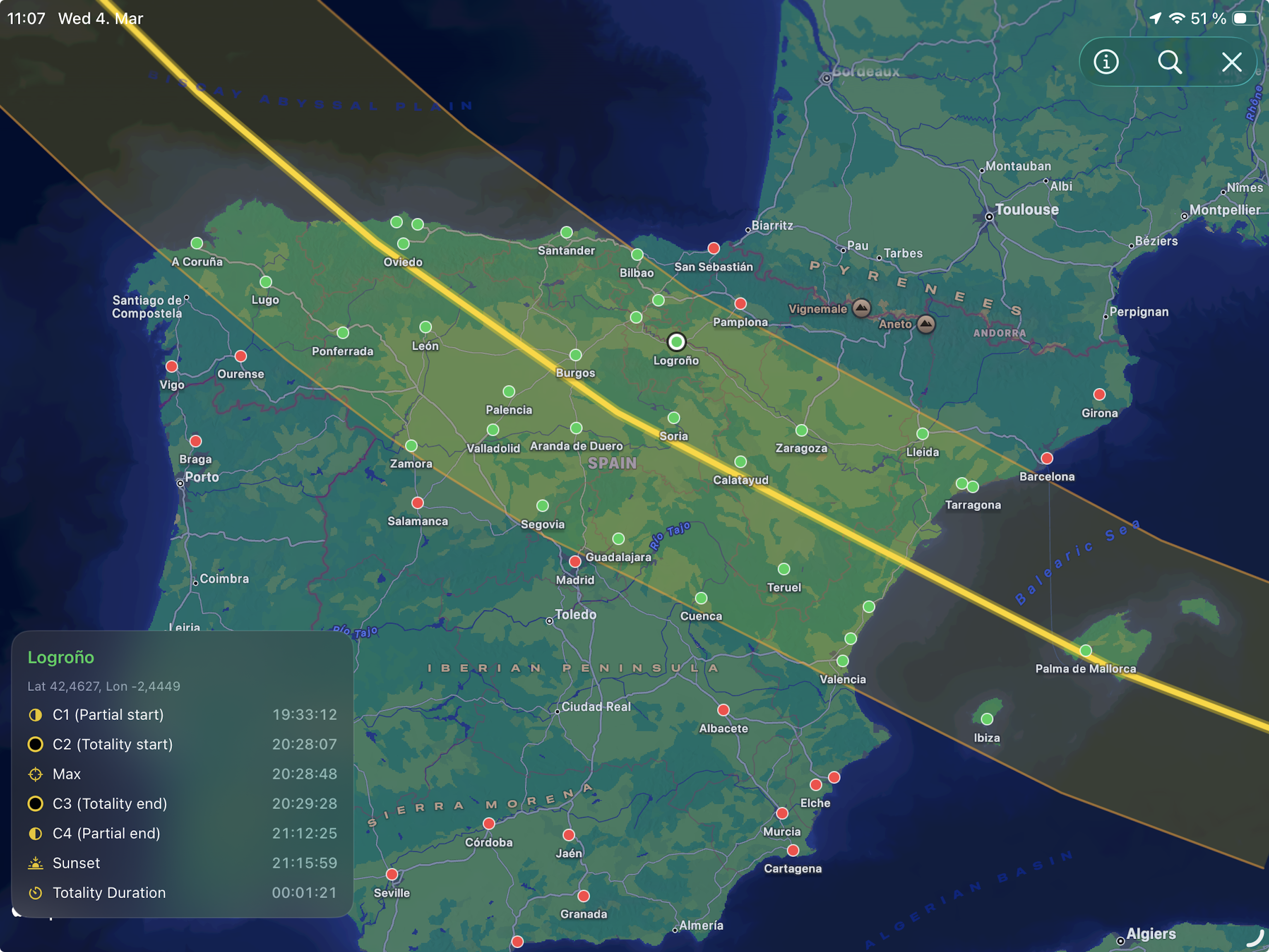 iPad landscape view of totality map with city markers and detailed timing panel